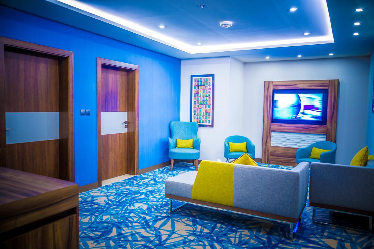 Novotel Albahr Hotel 4*